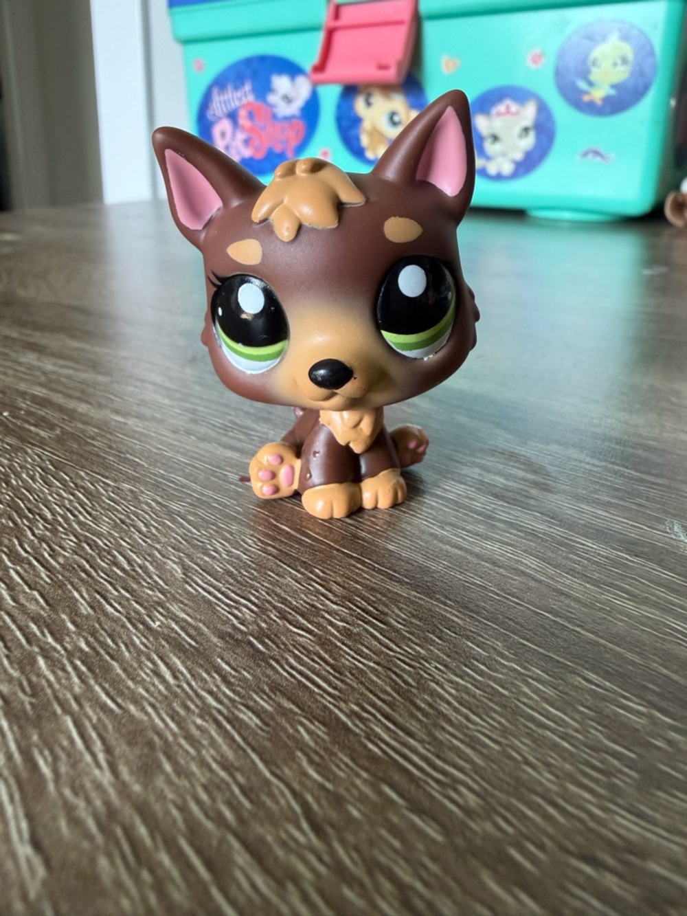 Littlest Pet Shop #2137 German shepherd